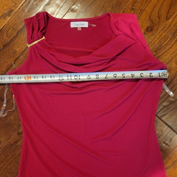 Calvin Klein top - Picture 8 of 8